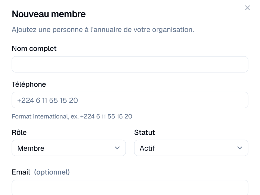 Formulaire « Nouveau membre » : nom complet, téléphone au format international, rôle, statut et email facultatif